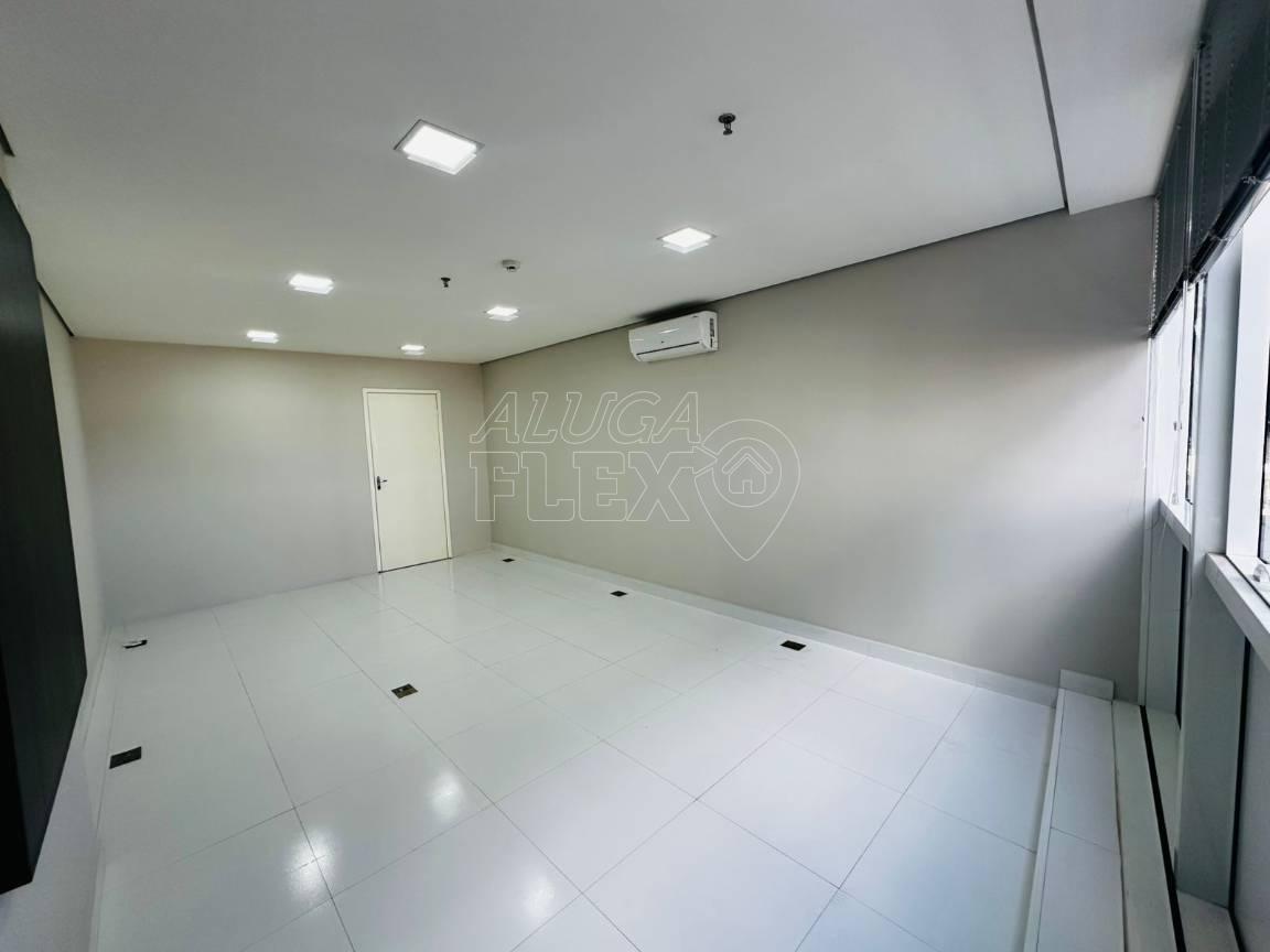 Avenida Ayrton Senna da Silva, 300 6 de 7