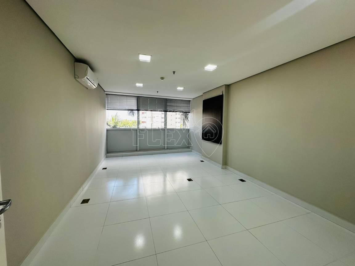 Avenida Ayrton Senna da Silva, 300 4 de 7